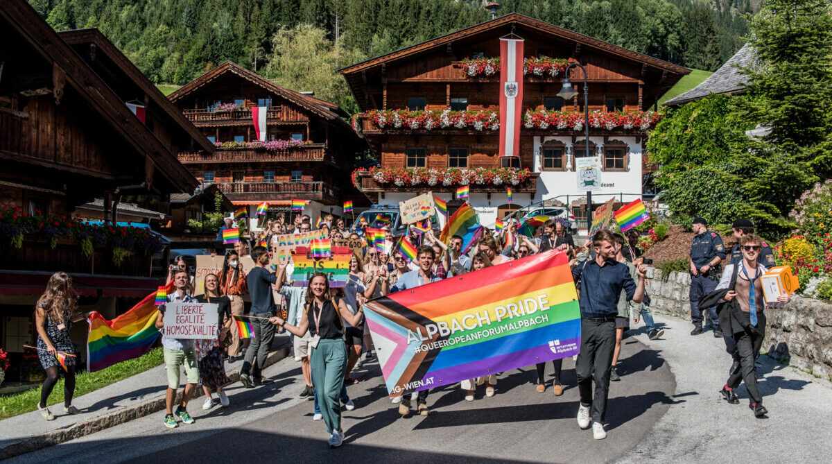 Alpbach Pride Demozug